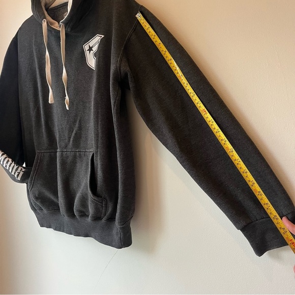 Famous Stars and Straps Black Logo Hoodie Men’s XL Streetwear Skate Punk Cozy - Picture 6 of 10